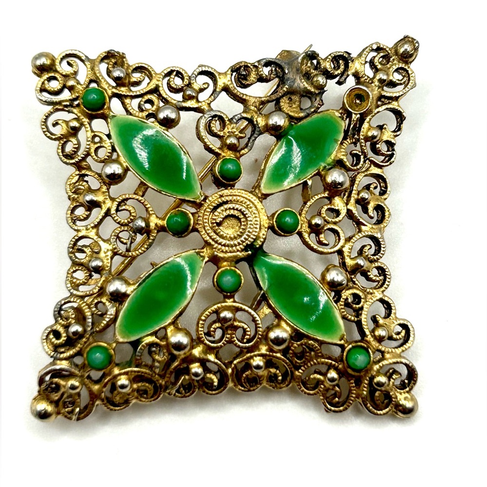 Vintage Gold Tone Filigree Green Square Brooch Pin